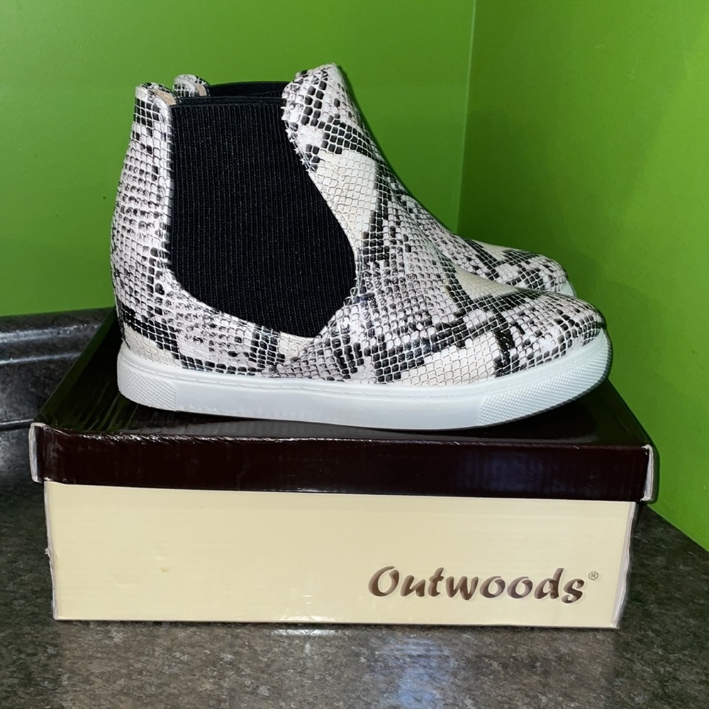 Wedge Sneakers - Picture 4 of 14